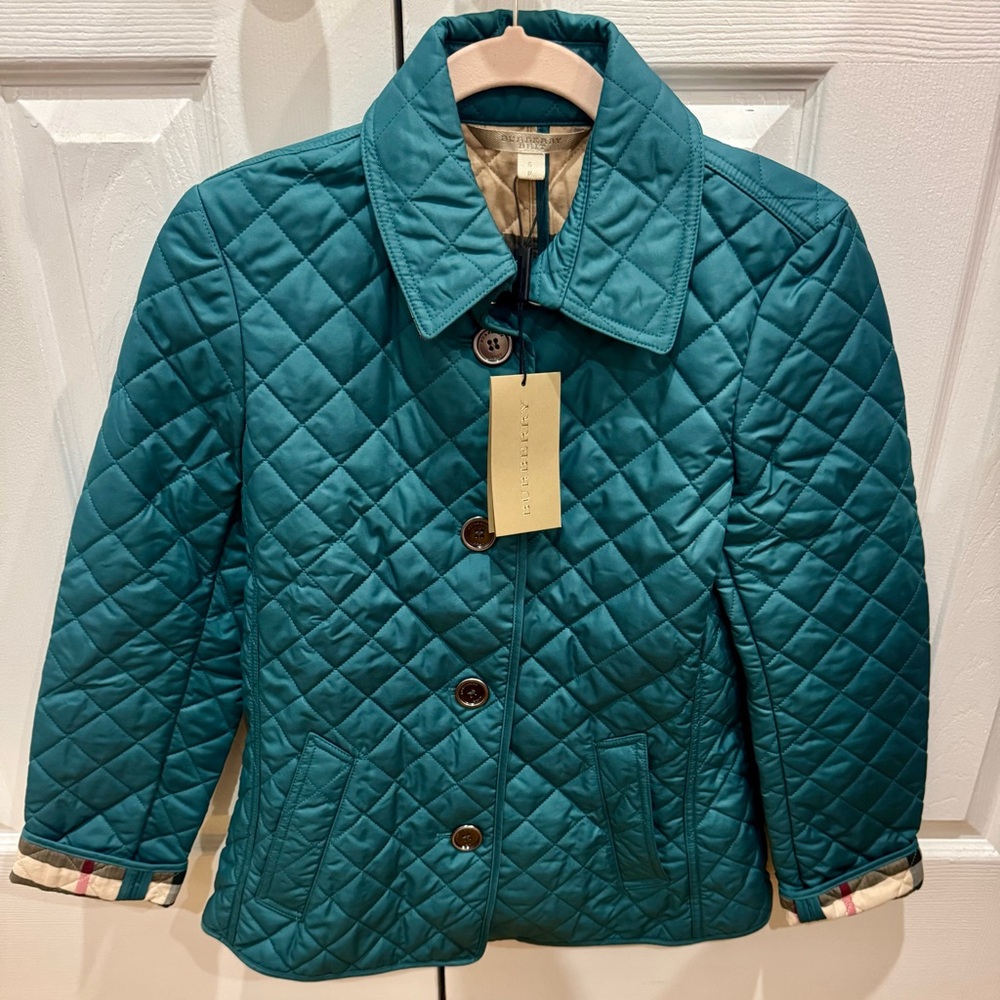 NWT BURBERRY BRIT DIAMOND QUILTED TEAL JACKET IN SIZE SMALL